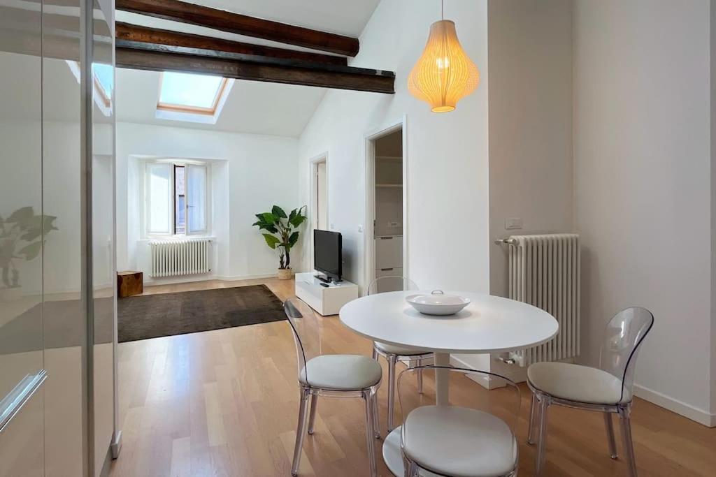 Casa Moira - Affitti Brevi Italia Apartment Lecco Luaran gambar