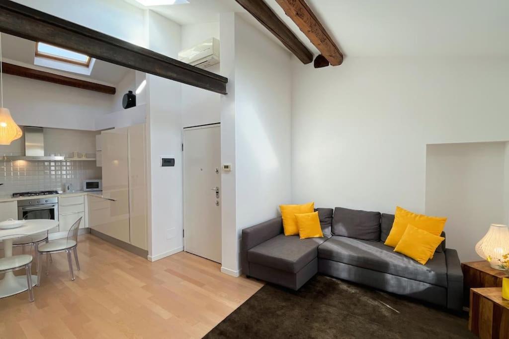 Casa Moira - Affitti Brevi Italia Apartment Lecco Luaran gambar